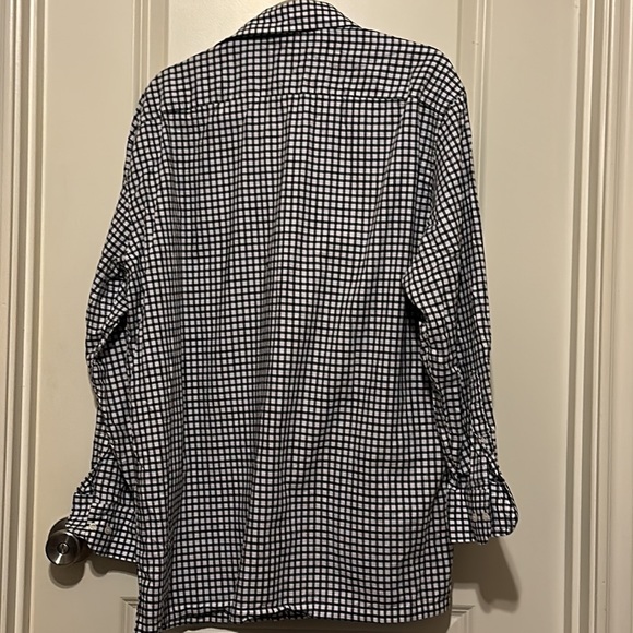 Boss Hugo Boss men’s button up. Black/white. Neck 17 Sleeve 32/33 - Picture 4 of 4